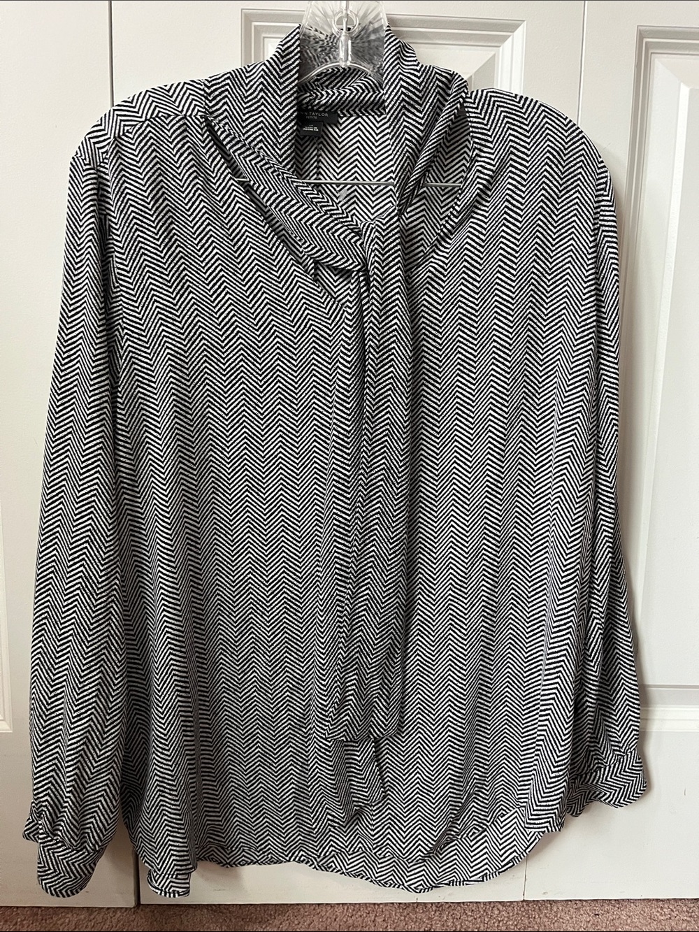 Ann Taylor Black and White Chevron Tie-Neck Blouse